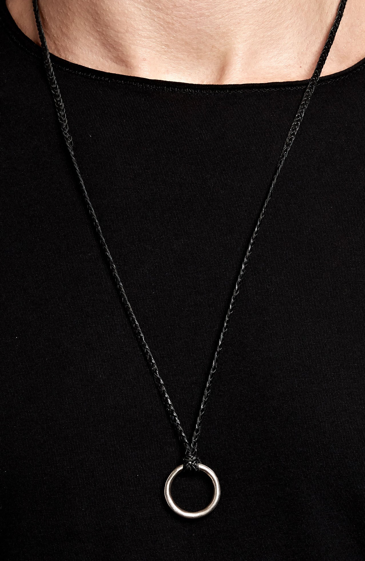 LEATHER NECKLACE 017
