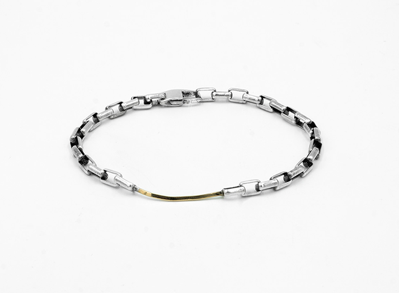 BOX LINK 18K BAR BRACELET 607