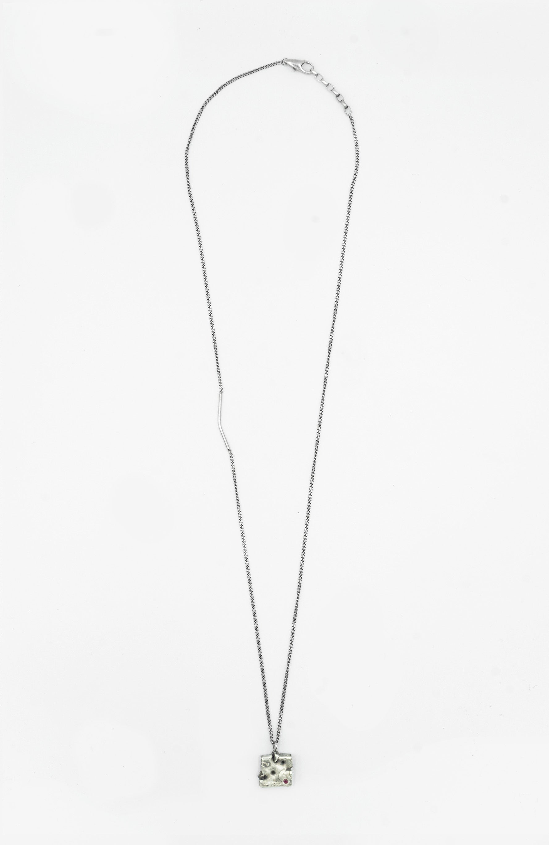 DISTRESSED PENDANT / INSET BLACK DIAMOND NECKLACE 252