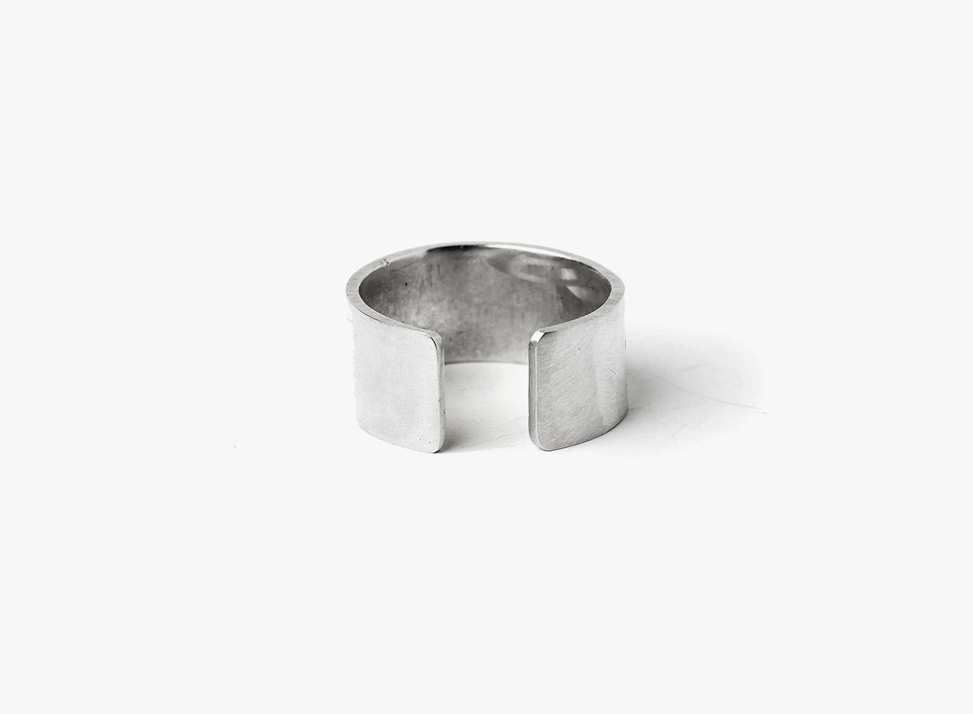 OPEN SOLID RING 028