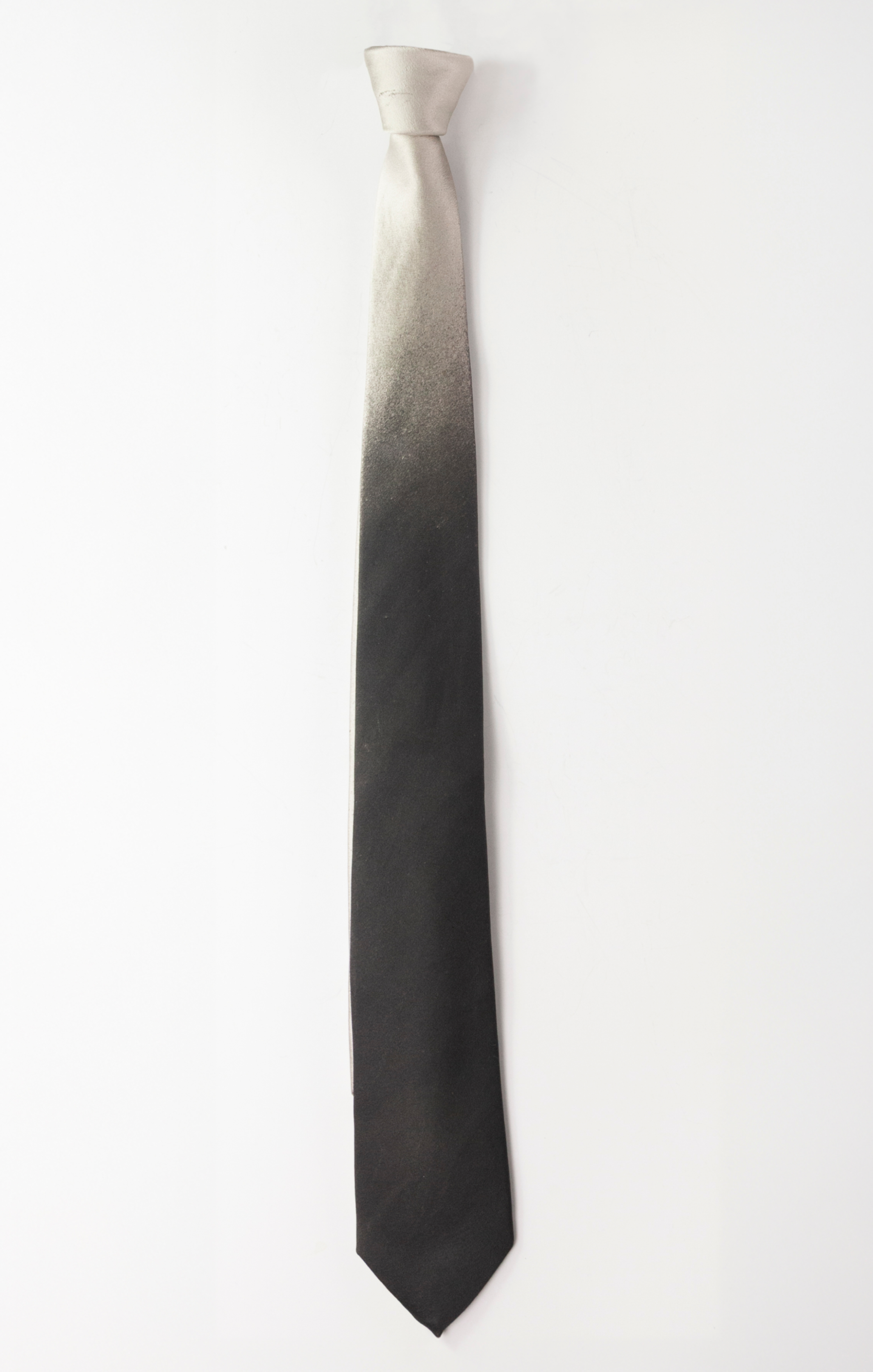 RUBBER OMBRE NECKTIE 088