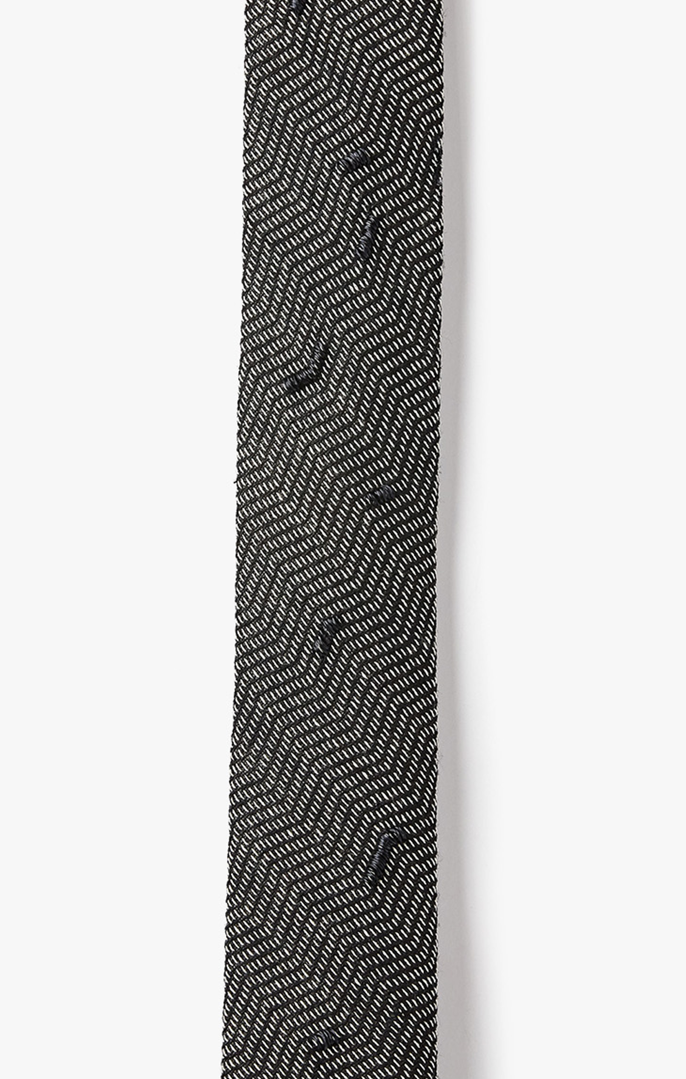 ASYMMETRICAL COIL NECKTIE 1008