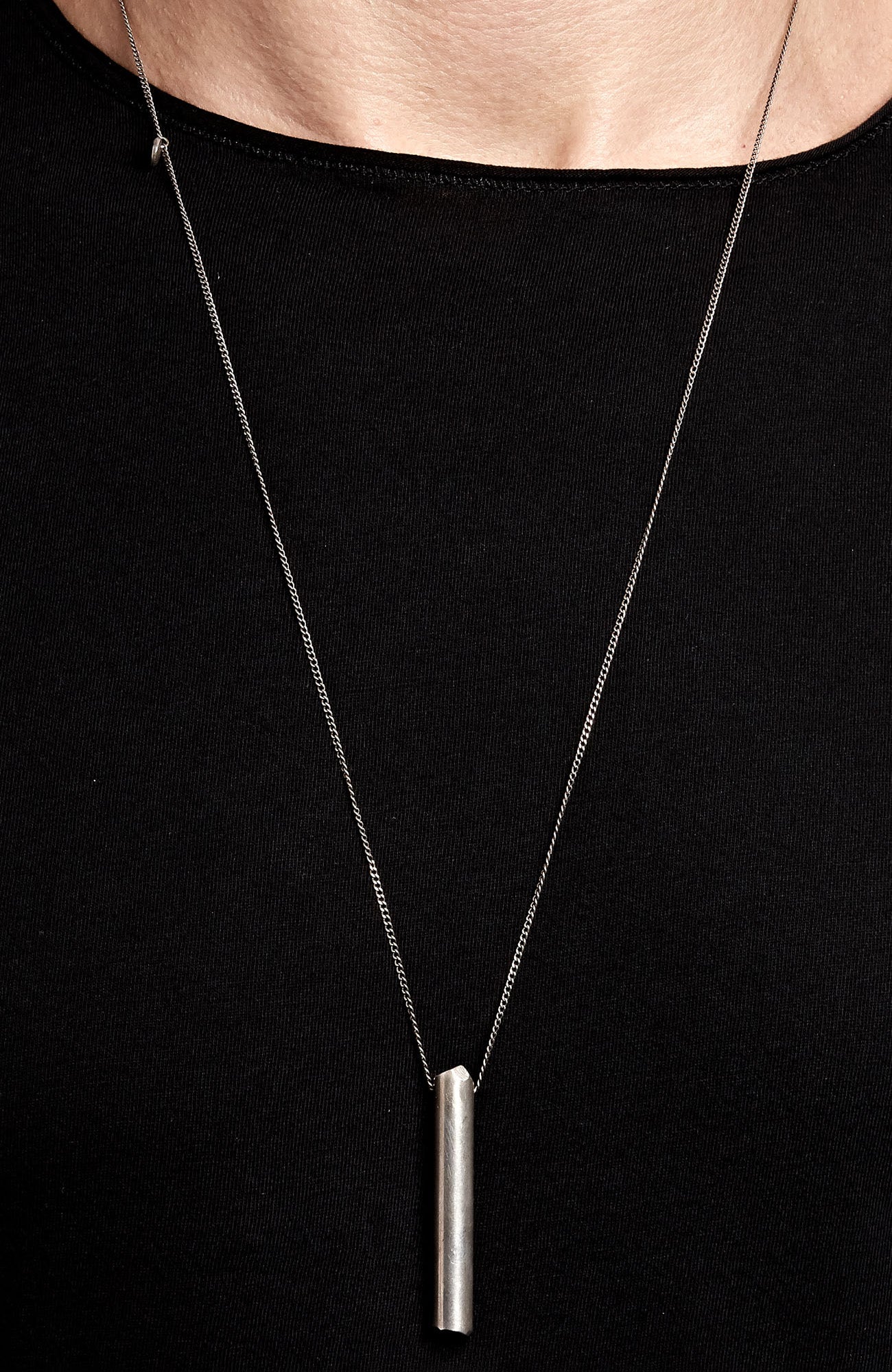 SOLID BAR NECKLACE 045
