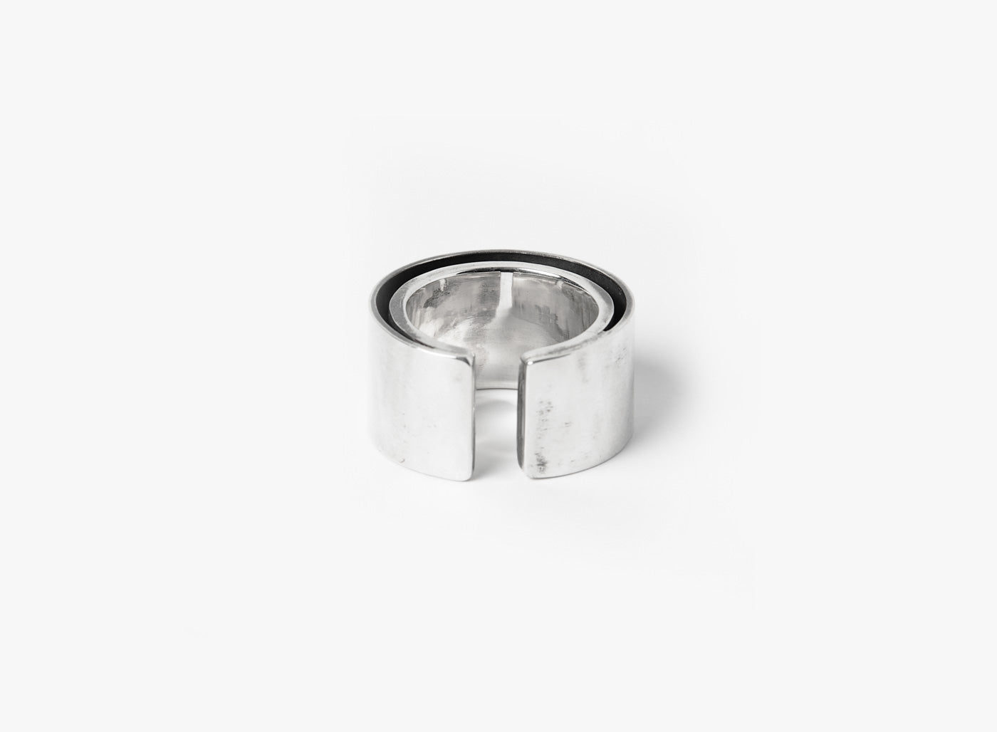 SOLID RING 062