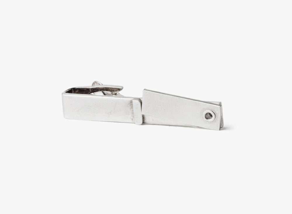 movable bar is connected to this sterling tie bar