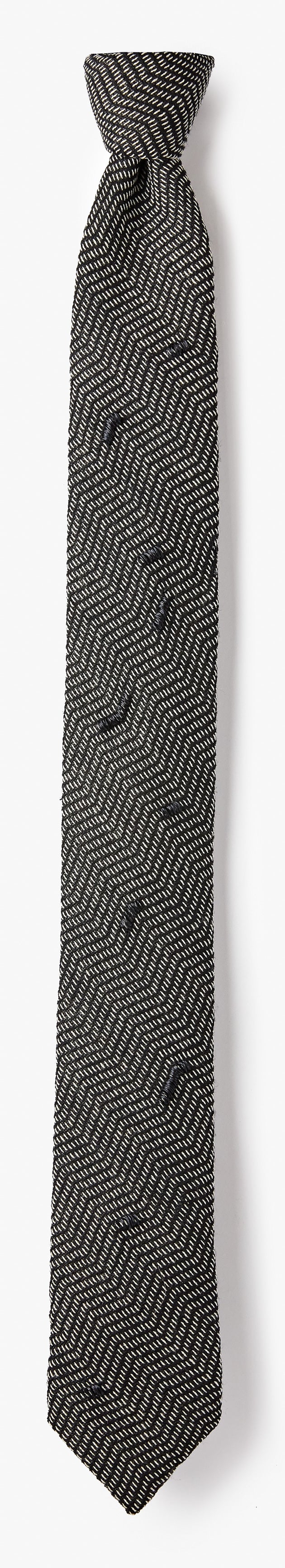 ASYMMETRICAL COIL NECKTIE 1008